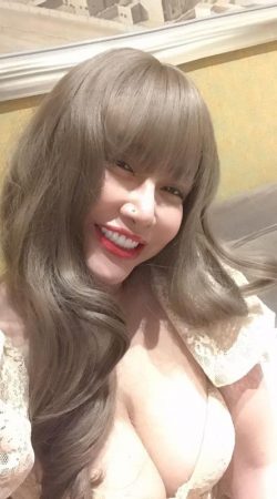 Patricia Oscura la compañía que despierta tus más oscuros deseos