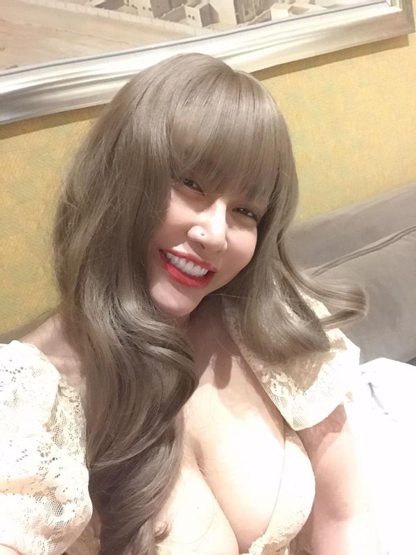 Patricia Oscura la compañía que despierta tus más oscuros deseos